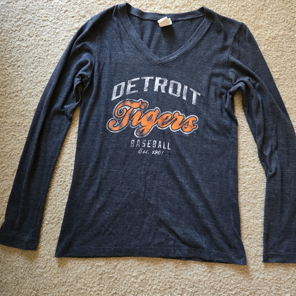 Detroit Tigers Long Sleeve Shirt-mediun